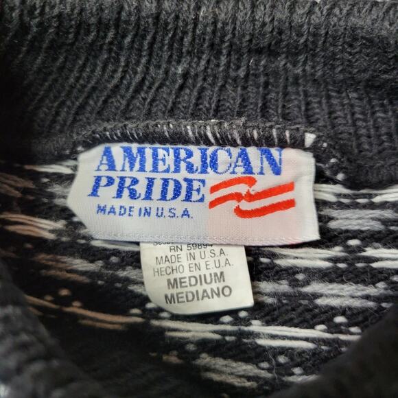 Vintage American Pride Black and White Sweater - Picture 7 of 7